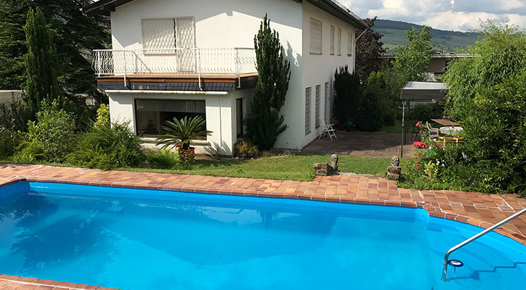 Außenansicht inkl. Pool